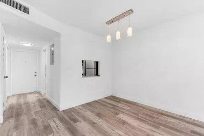 8000 Sunrise Lakes Drive E #112, Sunrise, FL 33322 - Photo 8