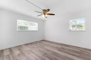 8000 Sunrise Lakes Dr E, Sunrise, FL 33322 - Photo 14