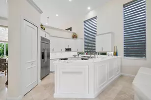 6379 Avalon Pointe Ct, Boca Raton, FL 33496 - Photo 4
