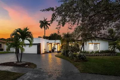 2611 NE 49 Street, Lighthouse Point, FL 33064 - Photo 1
