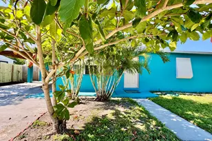 629 Troy Blvd, West Palm Beach, FL 33409 - Photo 2