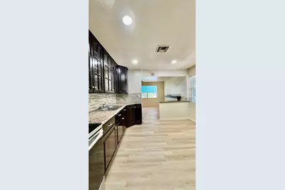 629 Troy Boulevard, West Palm Beach, FL 33409 - Photo 10