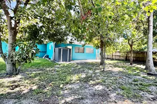 629 Troy Blvd, West Palm Beach, FL 33409 - Photo 28