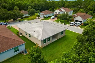 660 NE Moss Rose Pl, Port Saint Lucie, FL 34983 - Photo 30