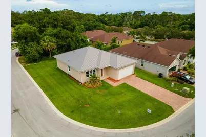 660 NE Moss Rose Place, Port Saint Lucie, FL 34983 - Photo 28