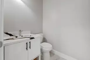 660 NE Moss Rose Pl, Port Saint Lucie, FL 34983 - Photo 20