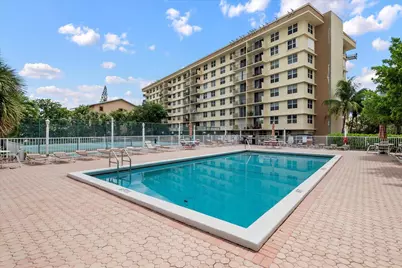 1009 N Ocean Boulevard #510, Pompano Beach, FL 33062 - Photo 20