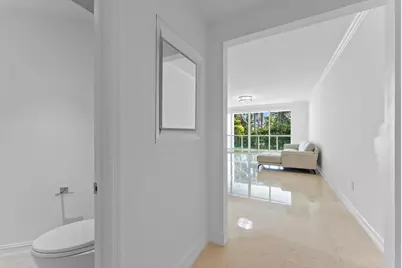550 SE Mizner Boulevard #B206, Boca Raton, FL 33432 - Photo 10