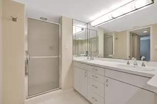 5380 N Ocean Dr, Riviera Beach, FL 33404 - Photo 20