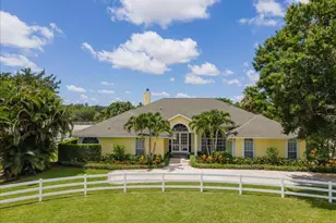 14466 Laurel Trail, Wellington, FL 33414 - Photo 4