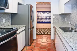 5510 N Ocean Dr, Singer Island, FL 33404 - Photo 4