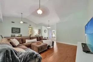 10510 SE Jupiter Narrows Dr, Hobe Sound, FL 33455 - Photo 6