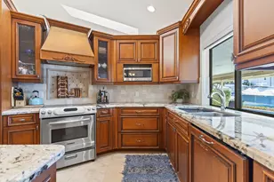 3819 N Ocean Dr, Riviera Beach, FL 33404 - Photo 22