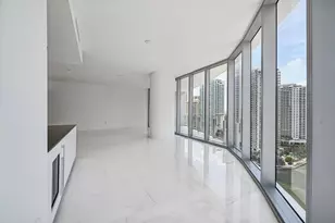 300 Biscayne Blvd Way, Miami, FL 33131 - Photo 4