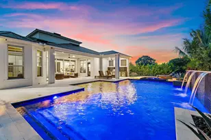 20049 SE Bridgewater Dr, Jupiter, FL 33458 - Photo 2