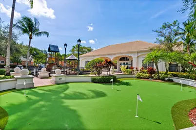 3303 Myrtlewood Circle E, Palm Beach Gardens, FL 33418 - Photo 18