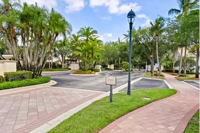 3303 Myrtlewood Circle E, Palm Beach Gardens, FL 33418 - Photo 24