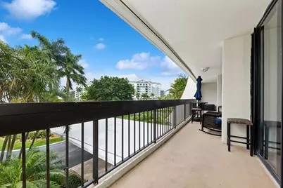 2000 Presidential Way #205, West Palm Beach, FL 33401 - Photo 10