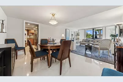 2000 Presidential Way #205, West Palm Beach, FL 33401 - Photo 4