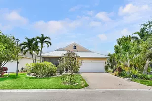 107 NW Summerville Ct, Port Saint Lucie, FL 34986 - Photo 2