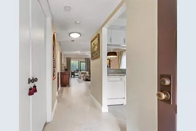 5200 E Club Circle #106, Boca Raton, FL 33487 - Photo 4