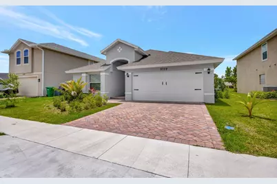 9709 Starboard Drive, Fort Pierce, FL 34945 - Photo 2