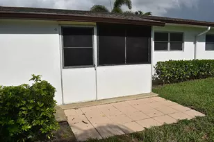 2930 Crosley Dr E, West Palm Beach, FL 33415 - Photo 24