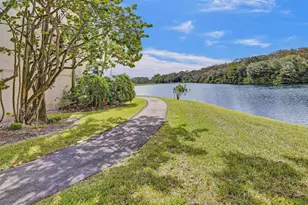 2768 Carambola Cir S, Pompano Beach, FL 33066 - Photo 6