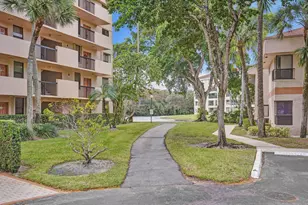 2768 Carambola Cir S, Pompano Beach, FL 33066 - Photo 4