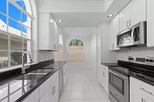 1415 Bear Island Dr, West Palm Beach, FL 33409 - Photo 10