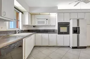 5800 Fernley Dr W, West Palm Beach, FL 33415 - Photo 18