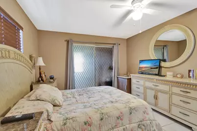 637 Monaco N, Delray Beach, FL 33446 - Photo 14
