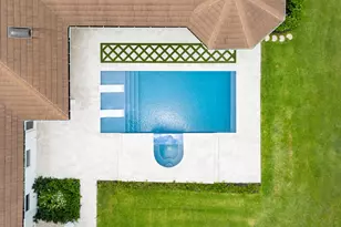 8246 Man O War Rd, Palm Beach Gardens, FL 33418 - Photo 12