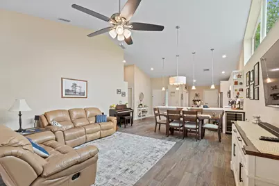 1401 Mahogany Place, Palm Beach Gardens, FL 33418 - Photo 4
