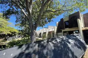 8921 Palm Tree Ln, Hollywood, FL 33024 - Photo 2