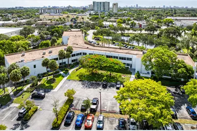 555 SW 12th Avenue, Pompano Beach, FL 33069 - Photo 24