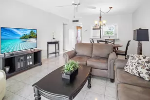 715 Lori Dr, Lake Worth Beach, FL 33461 - Photo 10