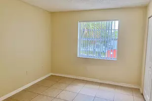405 W Executive Center Dr, West Palm Beach, FL 33401 - Photo 18