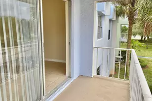 405 W Executive Center Dr, West Palm Beach, FL 33401 - Photo 10