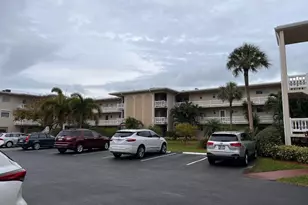 2811 Garden Dr S, Lake Worth Beach, FL 33461 - Photo 1