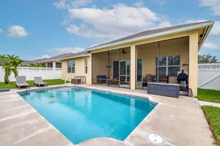 10295 SW Waterway Ln, Port Saint Lucie, FL 34987 - Photo 2