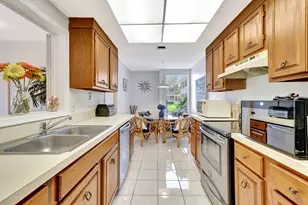 19819 Boca W Dr, Boca Raton, FL 33434 - Photo 4