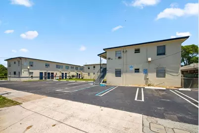 700 N Tamarind Avenue #1-12, West Palm Beach, FL 33401 - Photo 6