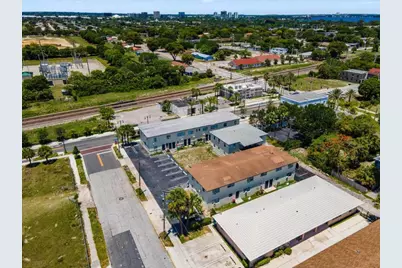 700 N Tamarind Avenue #1-12, West Palm Beach, FL 33401 - Photo 12