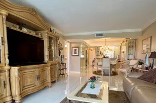 23249 Barwood Ln, Boca Raton, FL 33428 - Photo 2