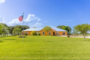 7611 SW 21st Pkwy, Okeechobee, FL 34974 - Photo 2