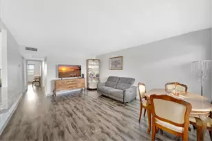 4063 Exeter D, Boca Raton, FL 33434 - Photo 18