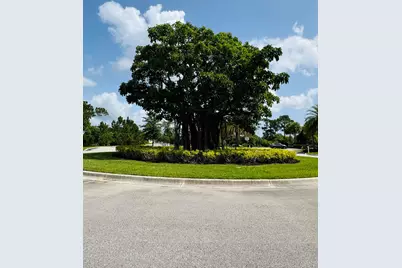 163 SW Pomeroy Street, Stuart, FL 34997 - Photo 4