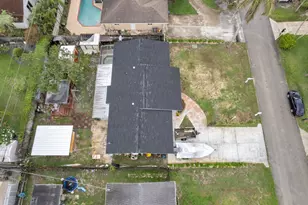 2745 Cambridge Rd, Lake Worth, FL 33462 - Photo 8