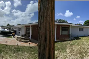 2745 Cambridge Rd, Lake Worth, FL 33462 - Photo 2